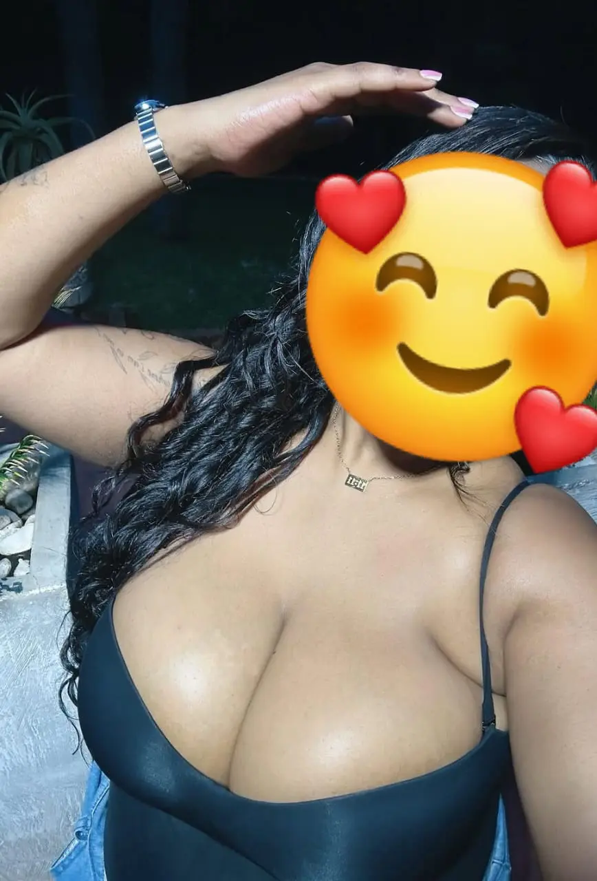 Phee - escort in Kitengela